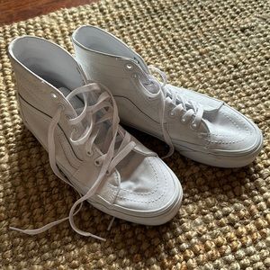 White Vans Hightops Tapered